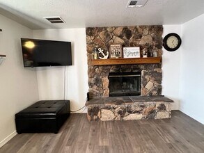 1665 Central Ave in Bullhead City, AZ - Building Photo - Building Photo