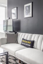 120 Bremner Blvd in Toronto, ON - Building Photo - Building Photo