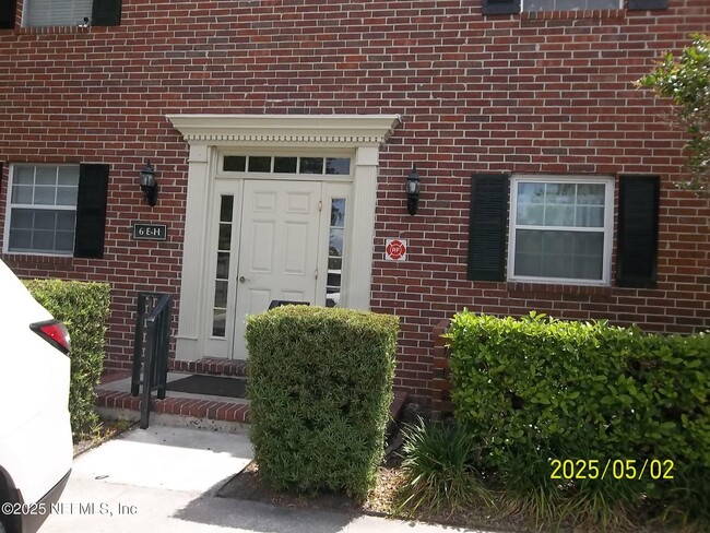 property at 4915 Baymeadows Rd