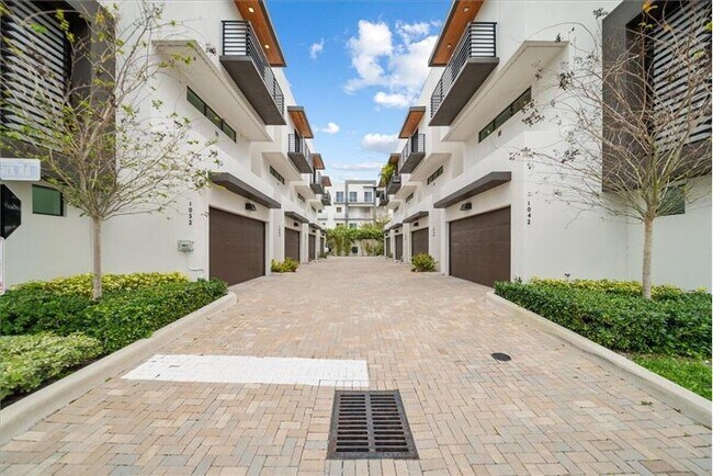 property at 1054 N Victoria Park Rd