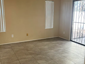 2825 W Medlar Pl in Tucson, AZ - Building Photo - Building Photo