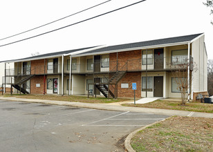 Rolling Hills Apartments in Memphis, TN - Building Photo - Building Photo