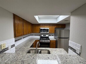 8009 Tuscarora Trail in Austin, TX - Building Photo - Building Photo