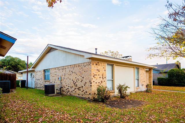 2226 Pueblo Dr in Garland, TX - Building Photo - Building Photo