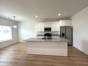 1123 Gillespie Ln in Yorkville, IL - Building Photo - Building Photo