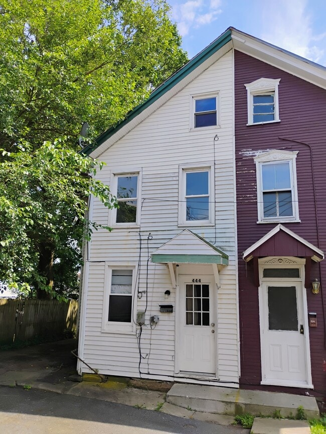 property at 444 US-1