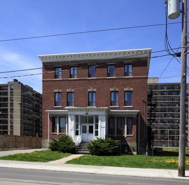 248 Dufferin St in Toronto, ON - Building Photo - Building Photo