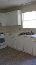 106 Calhoun St in Clover, SC - Building Photo - Building Photo