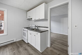 70 Center St in Wallingford, CT - Building Photo - Building Photo