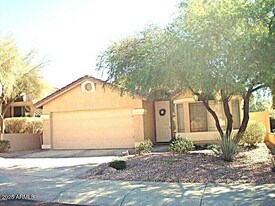 10465 E Star of the Desert Dr in Scottsdale, AZ - Building Photo