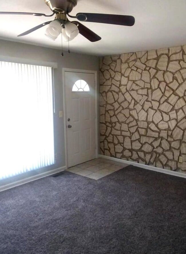 property at 6421 S Sunnyside St