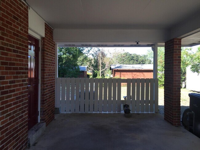113 Moriarty St NW in Fort Walton Beach, FL - Building Photo - Building Photo