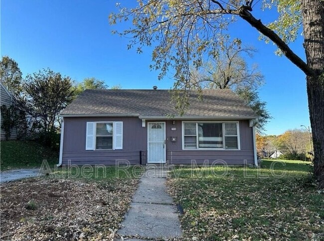 property at 7904 Park Ave