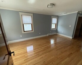 46 Gerrish St, Unit 46 in Boston, MA - Building Photo - Building Photo