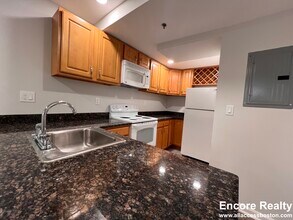 55 Queensberry St in Boston, MA - Building Photo - Building Photo