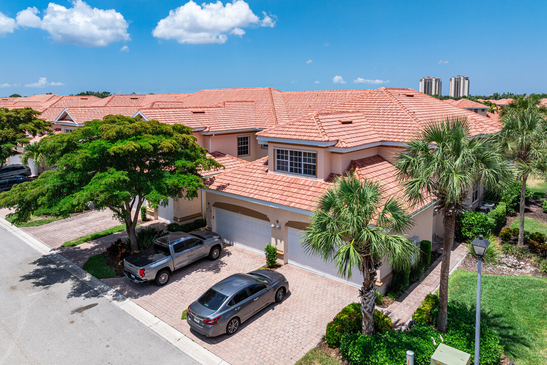 Bell Tower Park in Ft. Myers, FL - Building Photo