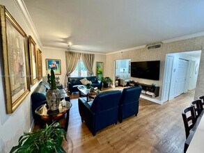 1400 Salzedo St in Coral Gables, FL - Building Photo - Building Photo