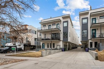 1821 Irving St in Denver, CO - Foto de edificio - Building Photo