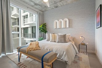 188 NW 24th St, Unit A1 in Miami, FL - Foto de edificio - Building Photo
