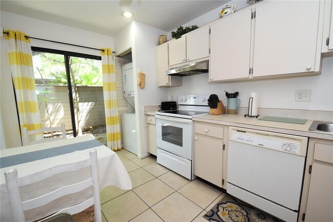 1620 Boathouse Cir, Unit GR103 in Sarasota, FL - Building Photo - Building Photo