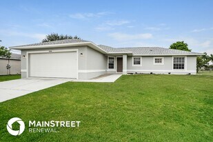 1806 NW 3rd Ave in Cape Coral, FL - Building Photo