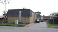 109 Maple St in Arlington, TX - Foto de edificio - Building Photo