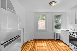 40 Hamilton Pl, Unit 3 in Tarrytown, NY - Building Photo - Building Photo