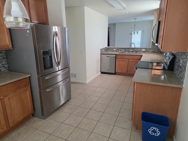 7514 S Quatar Way in Aurora, CO - Foto de edificio - Building Photo