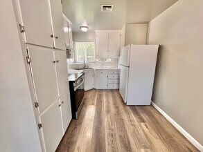 4461 N Van Dyke Ave in Fresno, CA - Building Photo - Building Photo