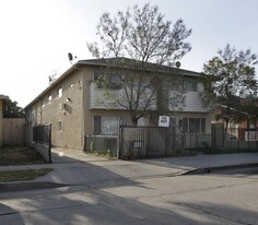 6736 Beck Ave in North Hollywood, CA - Building Photo