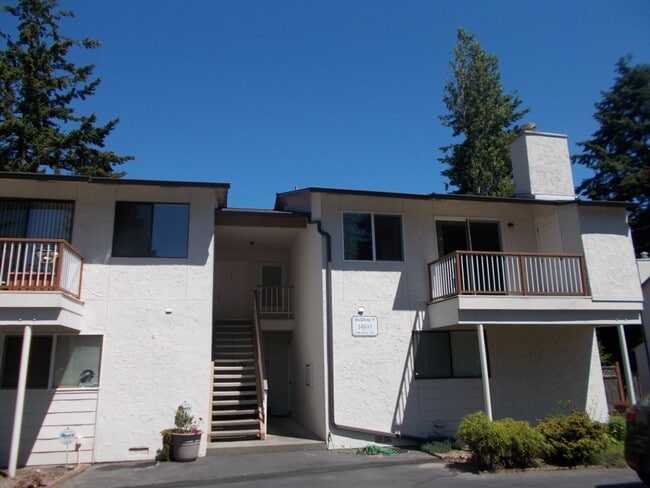 property at 14160 74th Pl NE