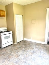 708 M St, Unit 3 in Louisville, KY - Building Photo - Building Photo