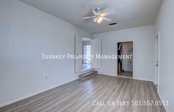 20 S Wakefield Dr in Little Rock, AR - Building Photo - Building Photo