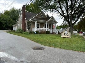 932 Robinson St in West Lafayette, IN - Building Photo