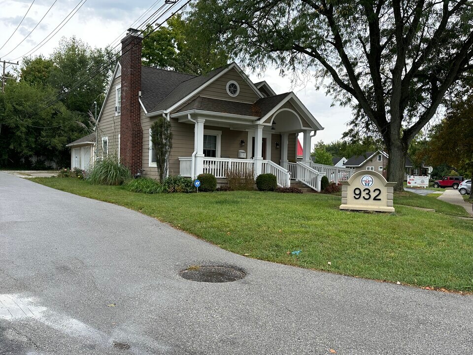 932 Robinson St in West Lafayette, IN - Building Photo