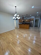 160 W Lexington Ave in Astoria, OR - Building Photo - Building Photo
