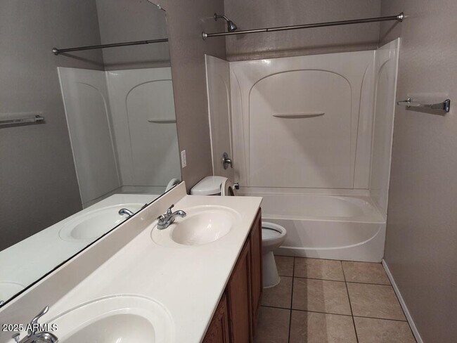 16181 W Gelding Dr in Surprise, AZ - Building Photo - Building Photo