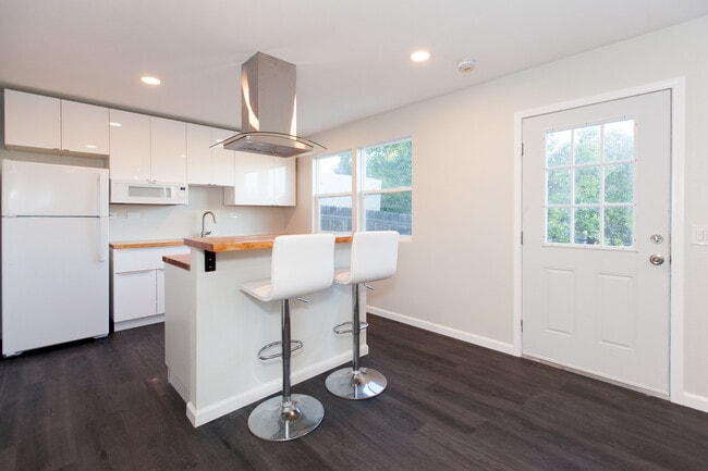 property at 4358 Aragon Dr