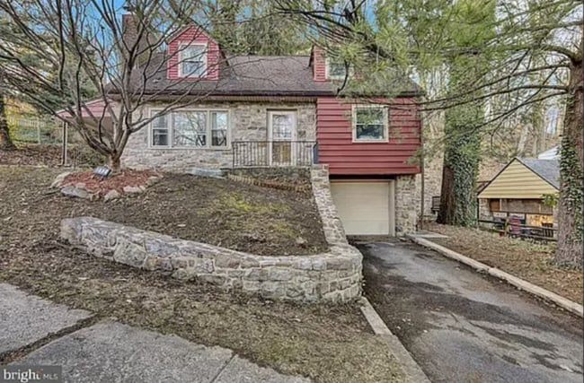 property at 212 Laurel Ave