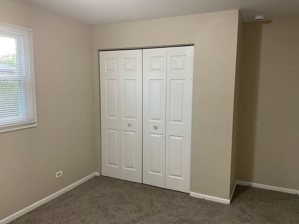 16415 84th Ave in Tinley Park, IL - Building Photo