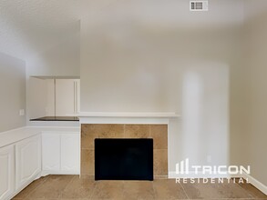 7724 Grassland Dr in Fort Worth, TX - Building Photo - Building Photo