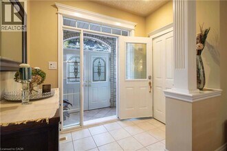 42 Holkham Ave in Hamilton, ON - Building Photo - Building Photo