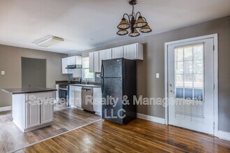 2833 Cardo Dr NW in Atlanta, GA - Building Photo - Building Photo