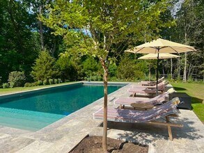 9 Willow Pond Rd in Shelter Island, NY - Building Photo - Building Photo