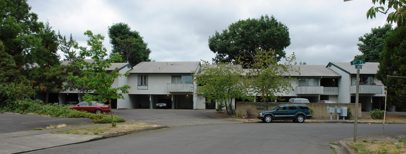 Colony Park in Springfield, OR - Foto de edificio