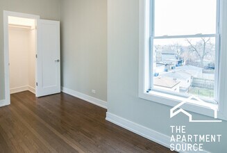 2917 W Wabansia Ave in Chicago, IL - Building Photo - Building Photo