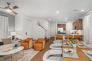 Arista McKinney in McKinney, TX - Building Photo