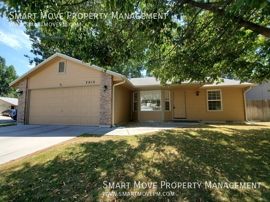 7819 W Gillis St in Boise, ID - Building Photo