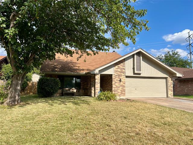 4201 Whitman Ln in Grand Prairie, TX - Building Photo - Building Photo