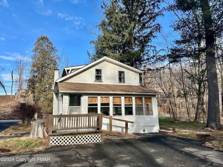 2708 PA-715, Unit 617 in Tannersville, PA - Building Photo